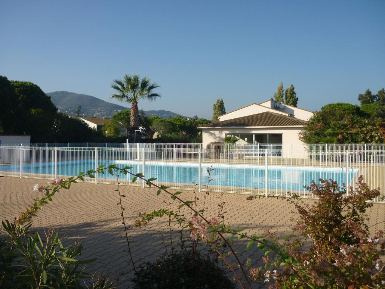 Les Jardins Du Golf - Mandelieu Apartment Екстериор снимка